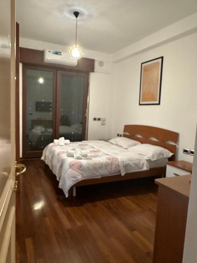City Center Shkodra B&B Kültér fotó